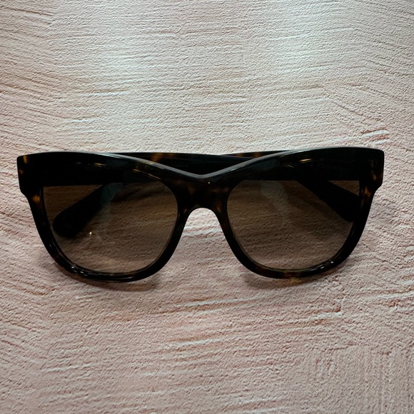 Chanel sunglasses - Picture 7 of 9